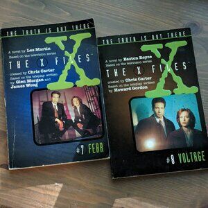 2pk X Files Books Young Readers #7 FEAR & #8 Voltage 1996 Easton Royce Vintage
